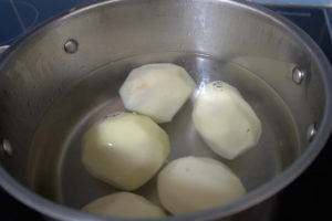 boiling potatoes for kibbeh