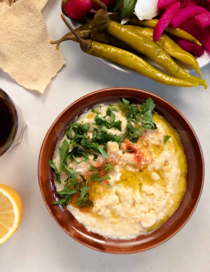 Msabbaha Easy Creamy Lebanese Musabaha (Chickpeas Breakfast)