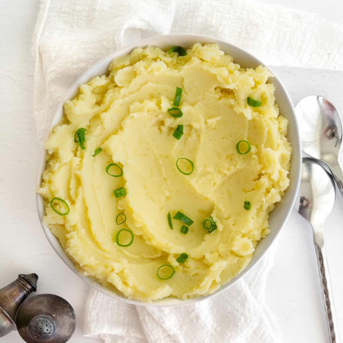 easy-garlic-vegan-mashed-potatoes