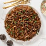 a plate of vegan sayadien