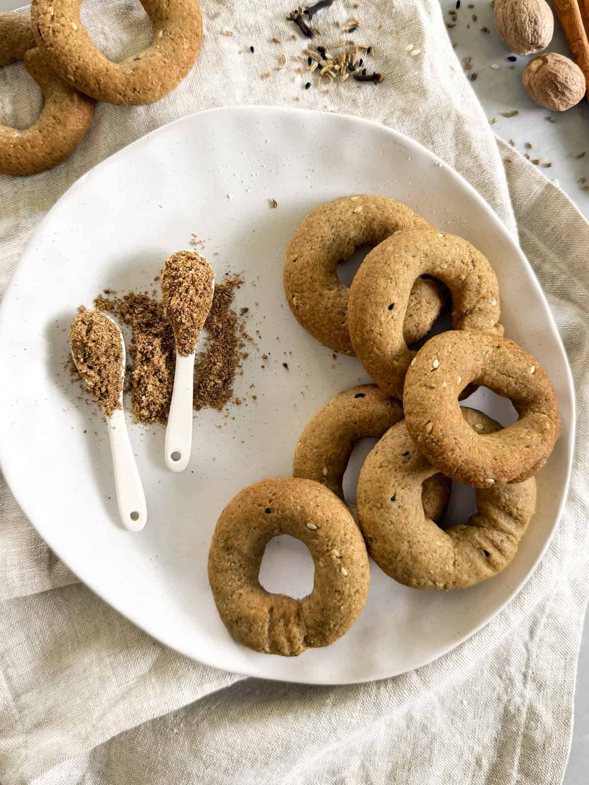 kaak spices next to kaak in a plate